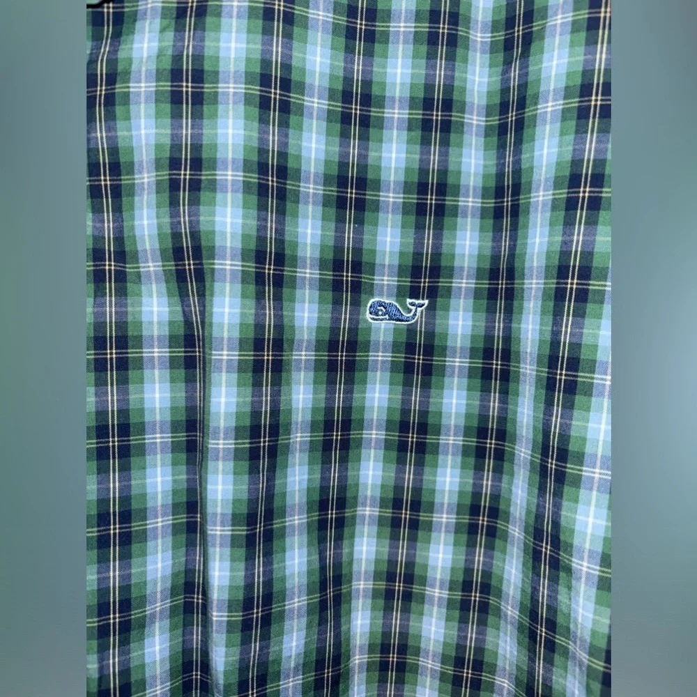 Vineyard Vines button down collegiate shirt - Picture 4 of 9